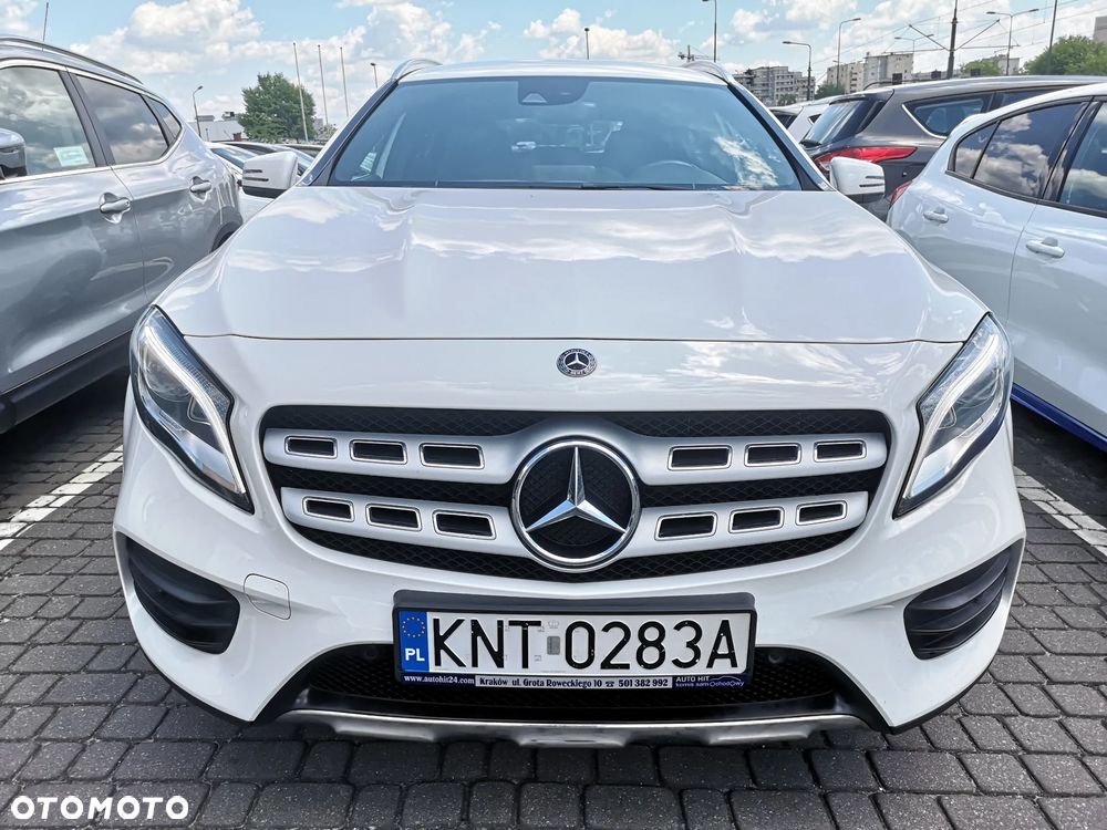 Mercedes-Benz GLA 220 4-Matic - 3