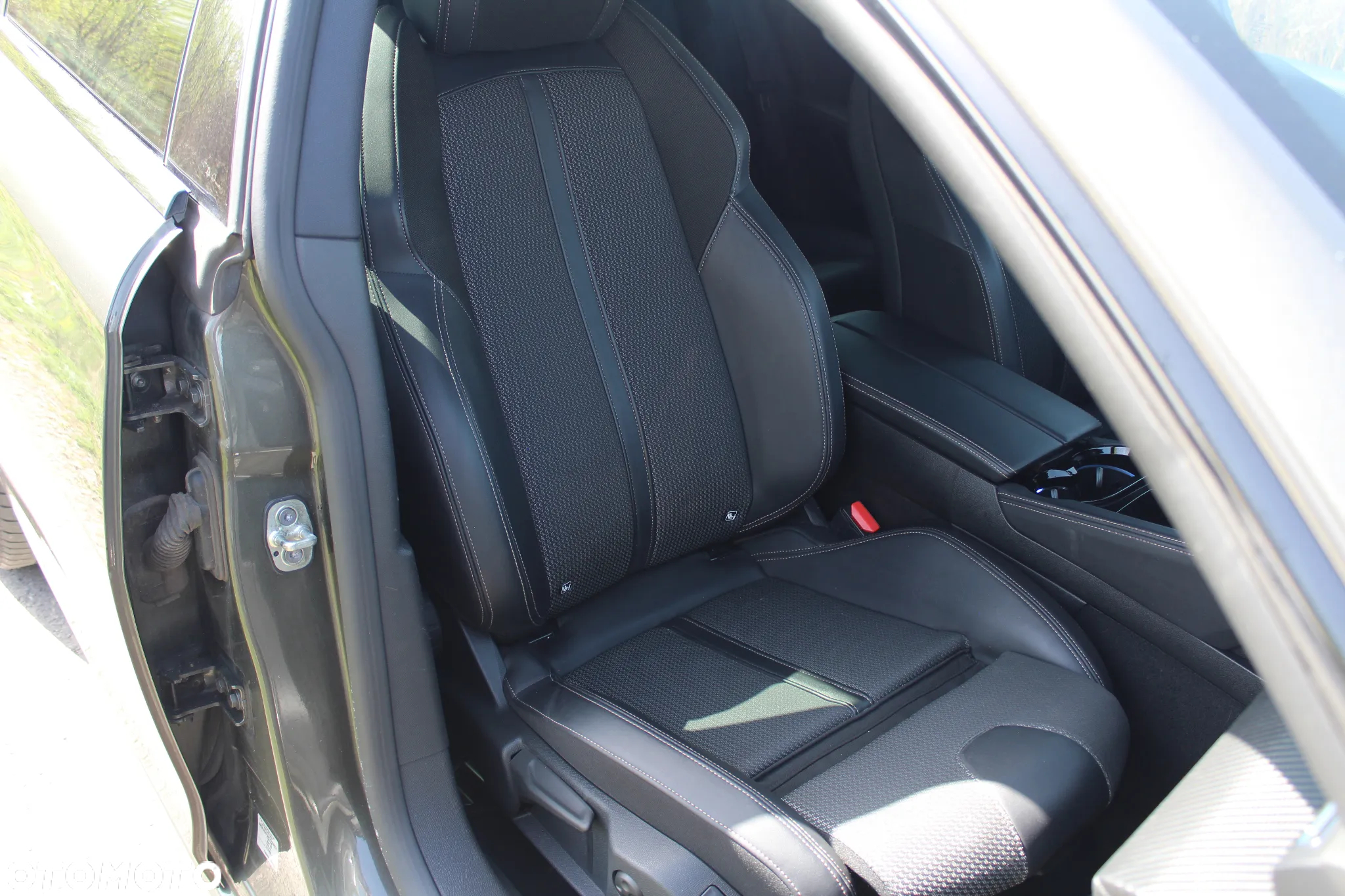 Peugeot 508 2.0 BlueHDi GT Line S&S EAT8 - 38