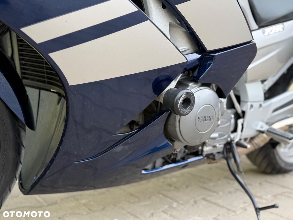Yamaha FJR - 29