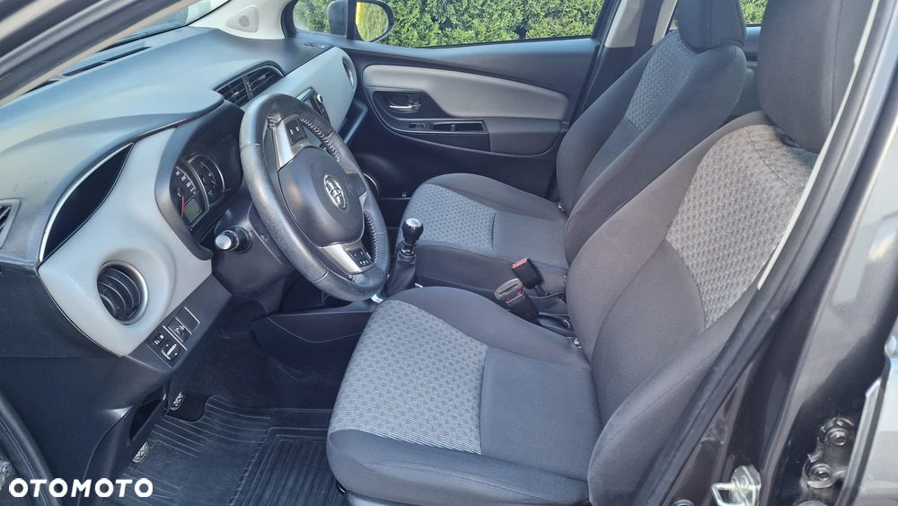 Toyota Yaris 1.33 Active - 9