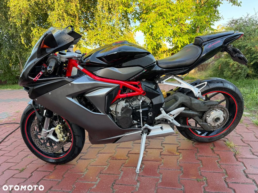 MV AGUSTA F3 - 3