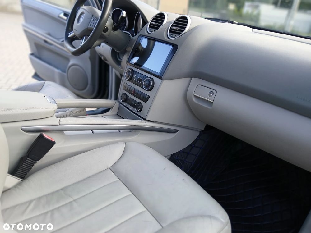 Mercedes-Benz ML 320 CDI 4-Matic - 24