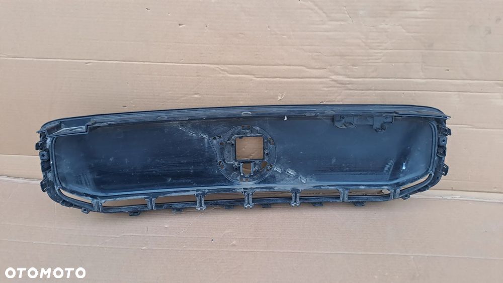 VOLVO XC40 EV400 EX-40 RECHARGE GRILL ATRAPA KAMERA RADAR ŁADNA 32228390 - 4