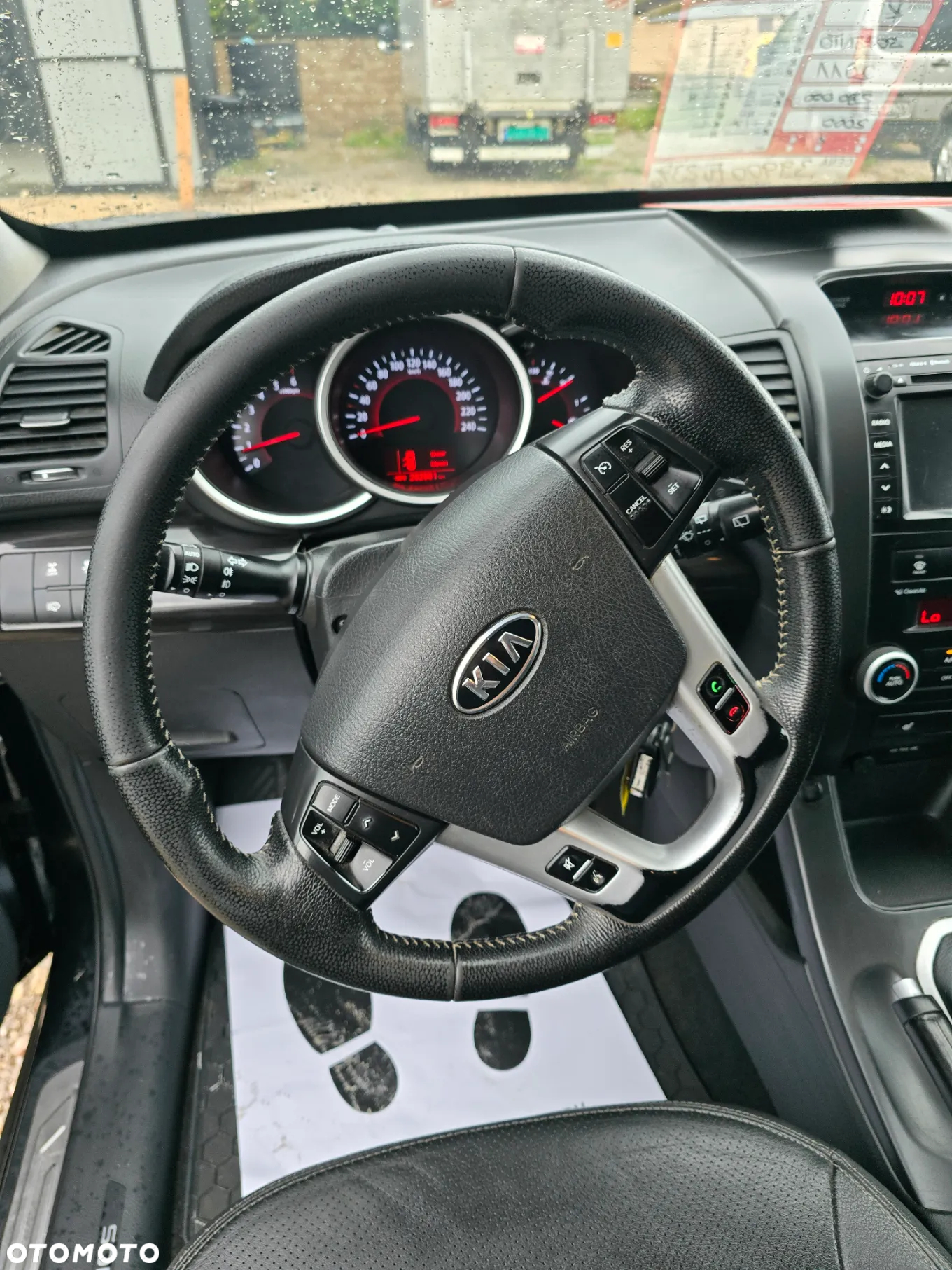 Kia Sorento - 15