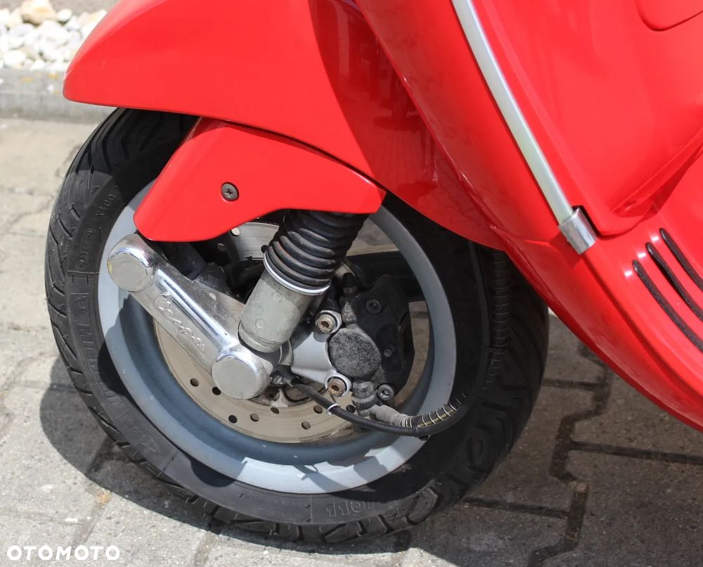 Piaggio Vespa - 21
