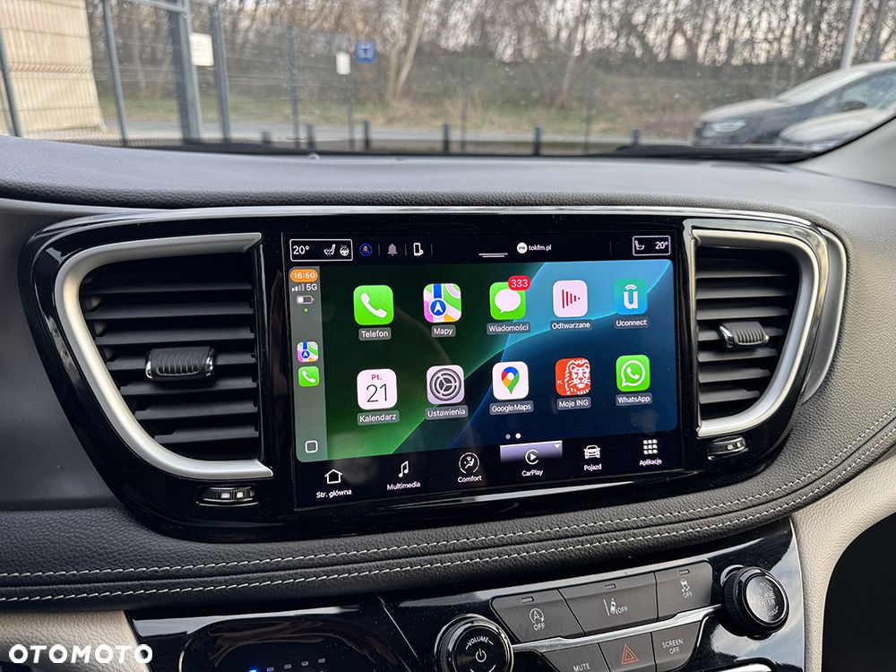 Chrysler Pacifica - 31