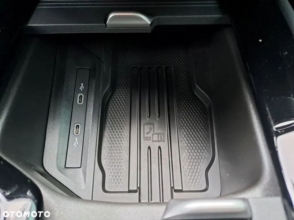 Skoda Superb 2.0 TDI SCR 4x4 L&K DSG - 16