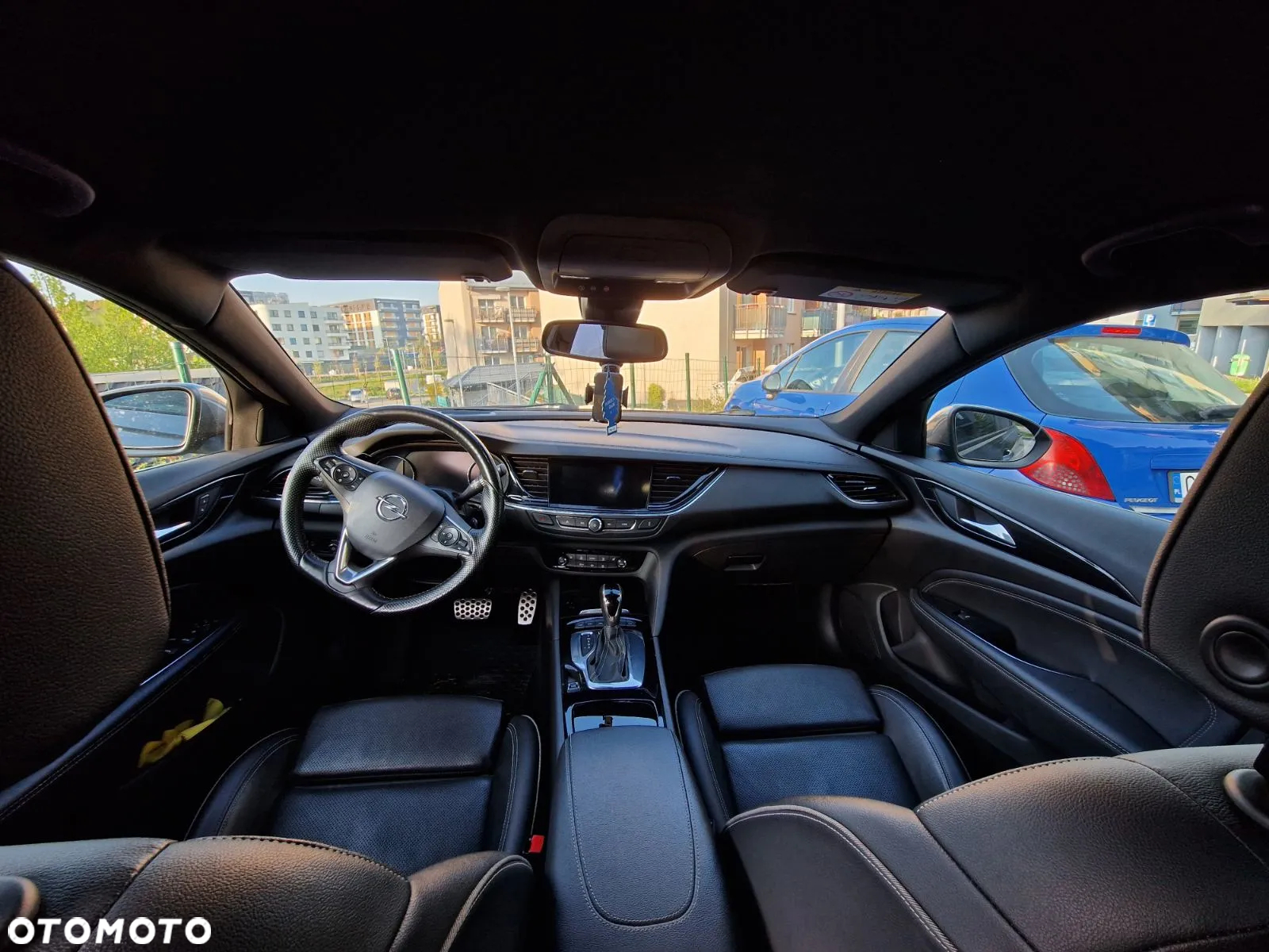 Opel Insignia - 11