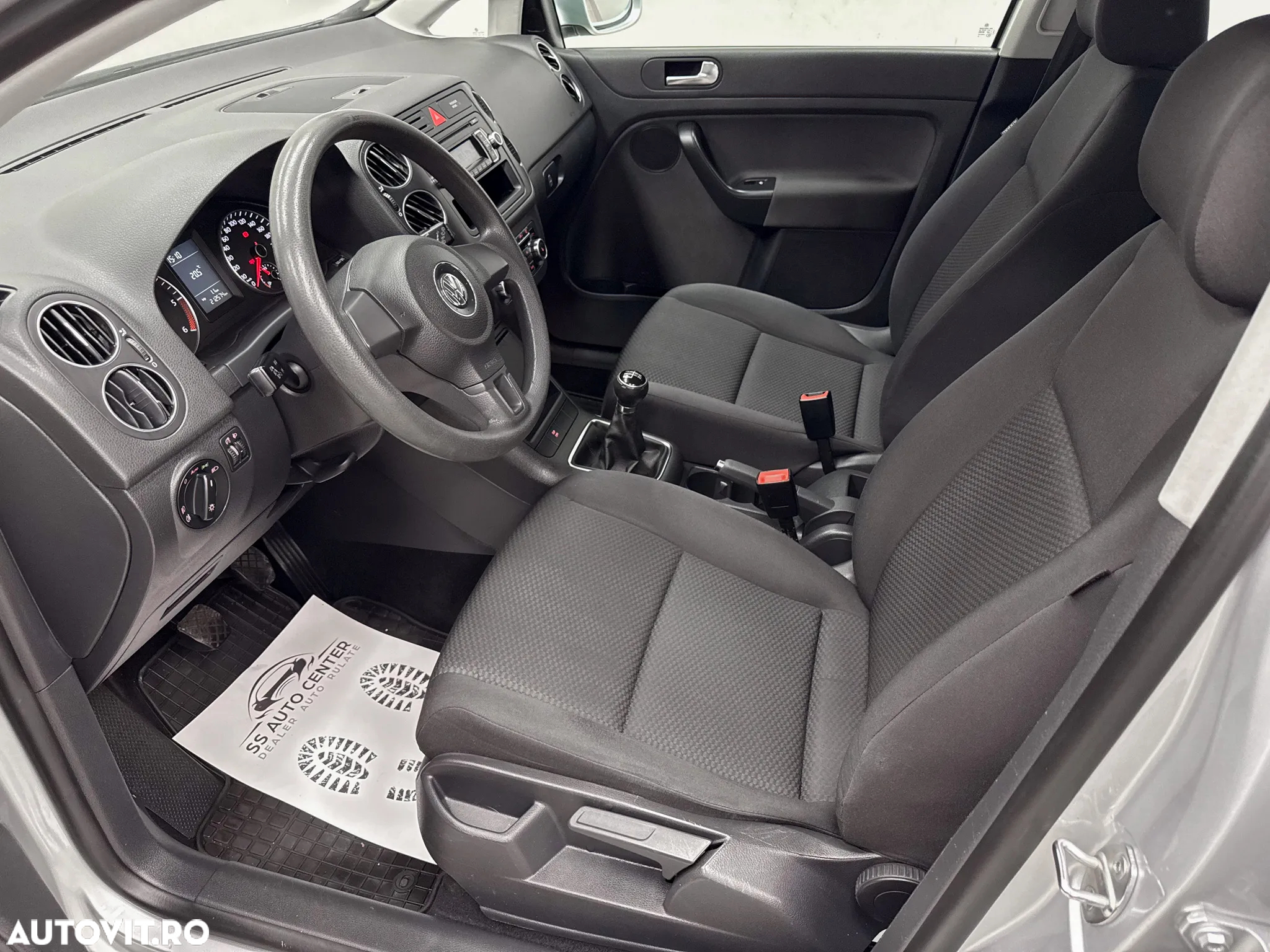 Volkswagen Golf Plus 2.0 TDI DPF Comfortline - 18