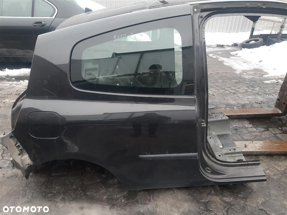 Błotnik tył prawy ćwiartka Renault Clio III  3 DRZWI 2005-2012 - 1