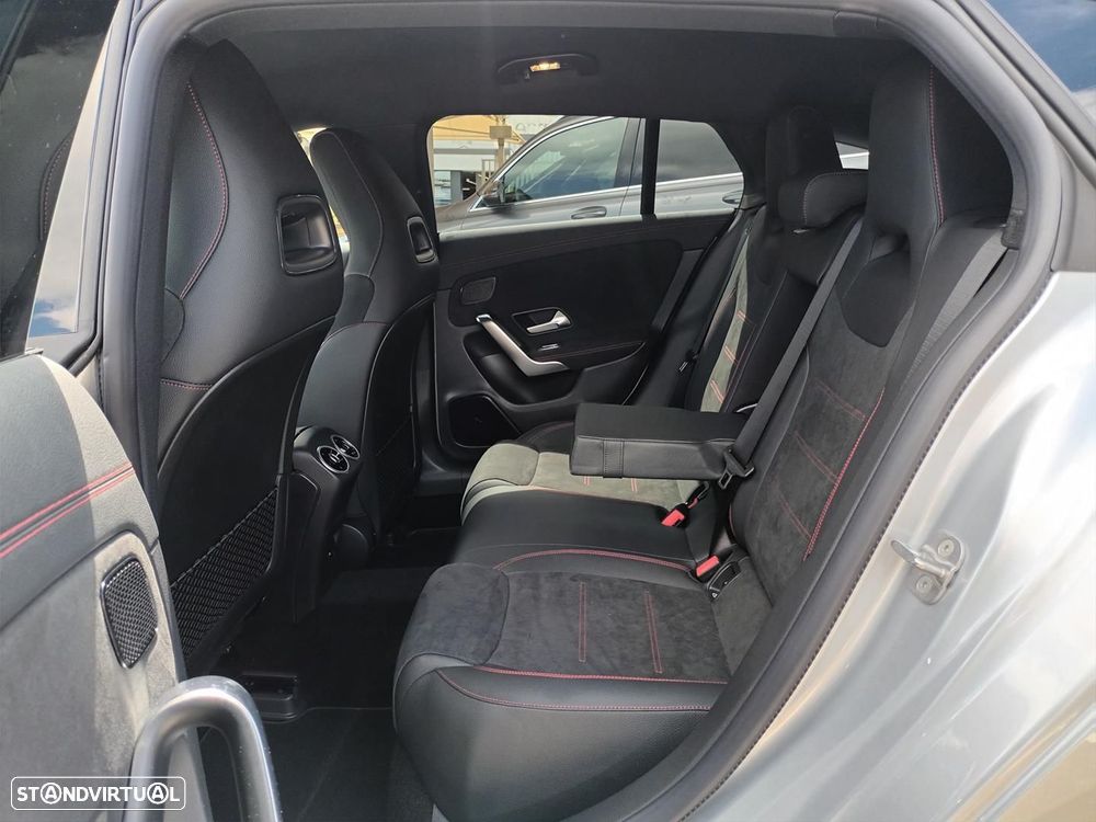 Mercedes-Benz CLA 250 e Shooting Brake AMG Line - 12