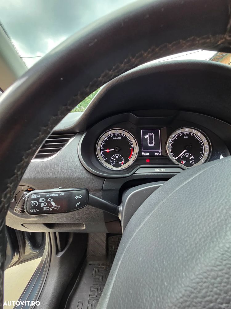 Skoda Octavia 2.0 TDI DSG Style - 5