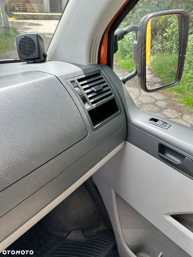 Volkswagen Transporter - 23
