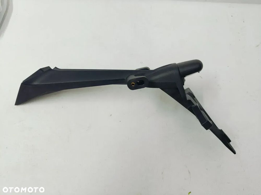 Uchwyt mocowanie tablicy Triumph Speed Triple - 2