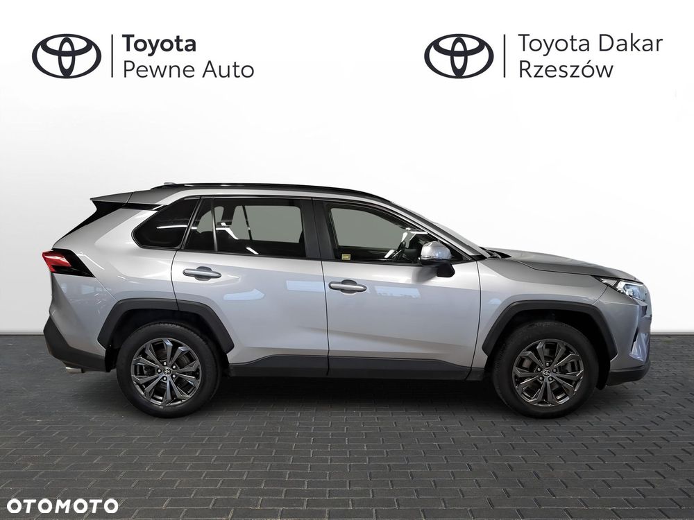 Toyota RAV4 - 6