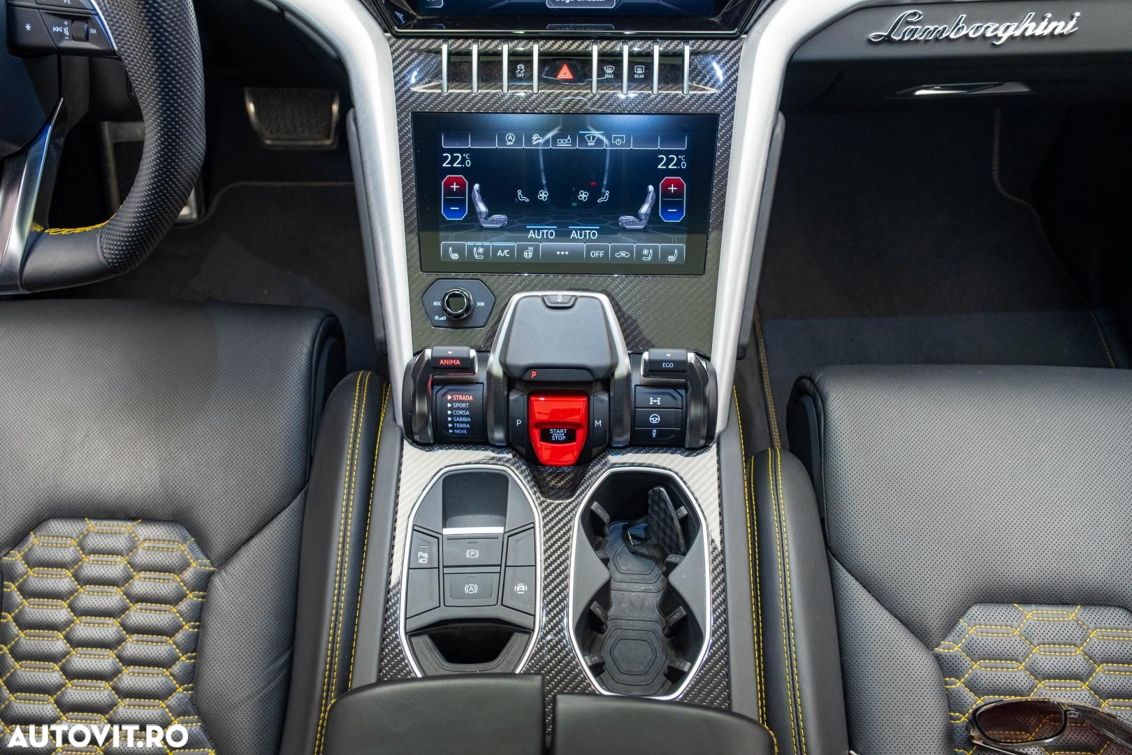 Lamborghini URUS - 16