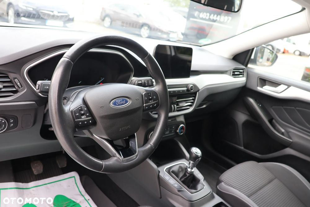 Ford Focus - 8