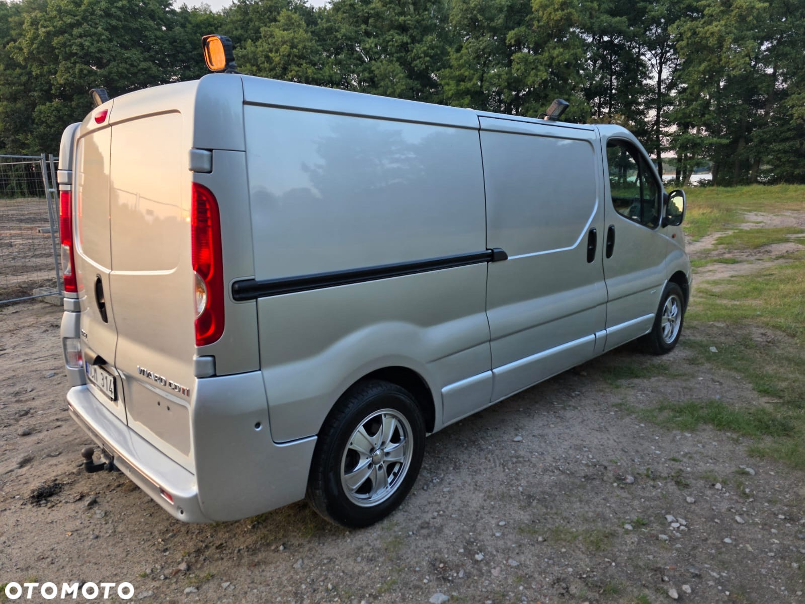 Opel Vivaro - 14