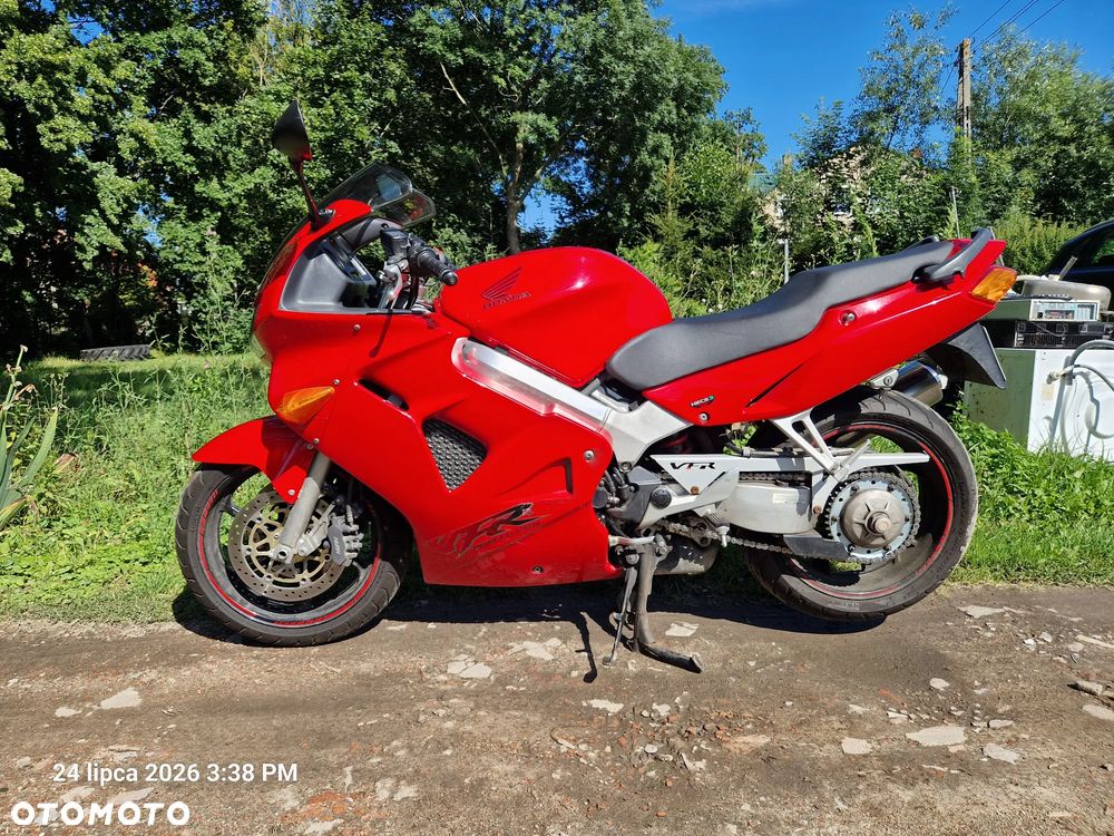 Honda VFR - 2