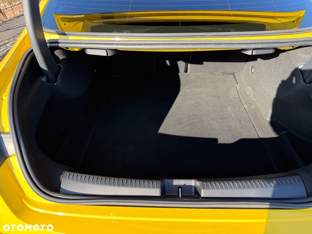 Mercedes-Benz CLA - 23