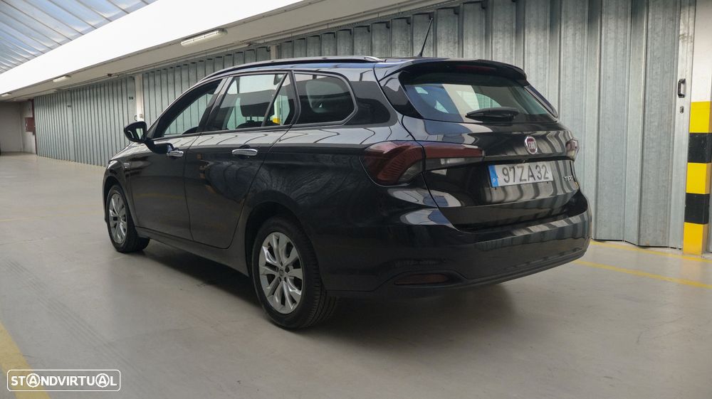 Fiat Tipo Station Wagon 1.3 M-Jet Lounge Tech - 54