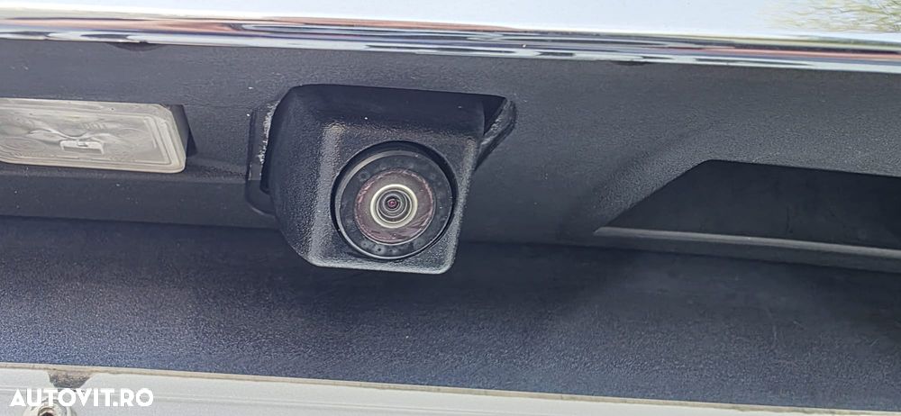 Mercedes-Benz E - 22