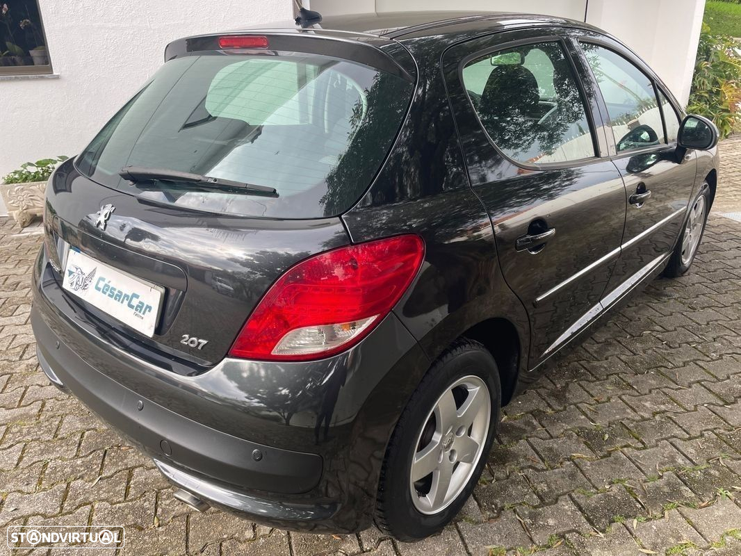 Peugeot 207 1.4 16V Active - 11