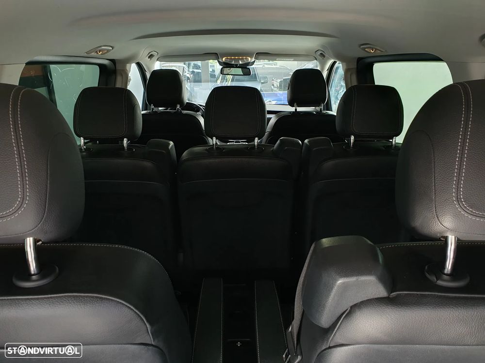Mercedes-Benz V 250 d Longo Avantgarde - 24