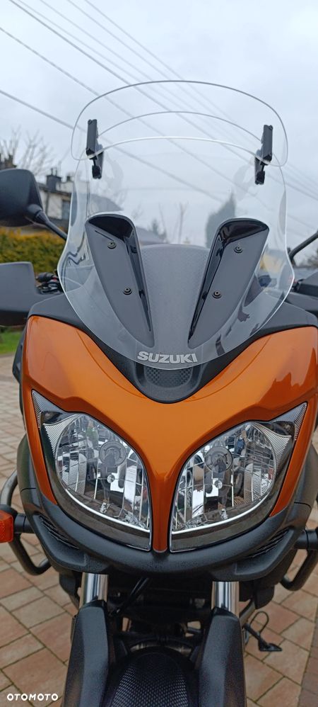 Suzuki V-STROM - 16