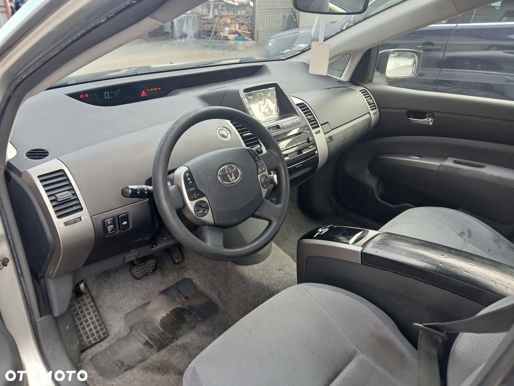 Toyota Prius - 11