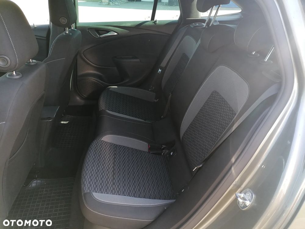 Opel Astra 1.2 T GS Line S&S - 17