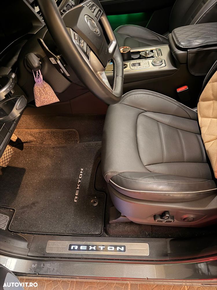 SsangYong REXTON G4 2.2 e-XDI 4WD Premium - 24