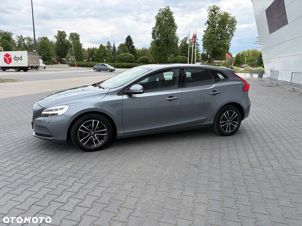 Volvo V40 D2 Momentum - 6