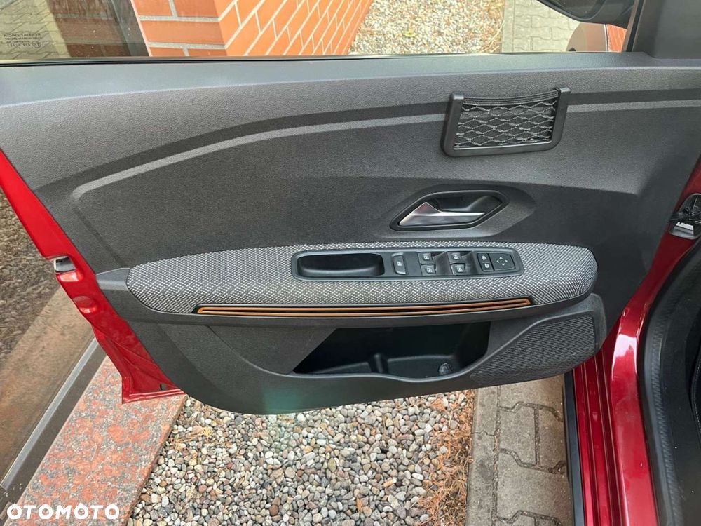 Dacia Sandero Stepway TCe 90 Expression + - 19