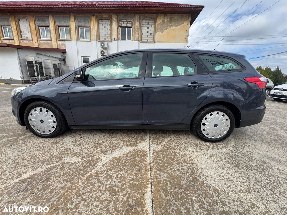 Ford Focus 2013 photo 3