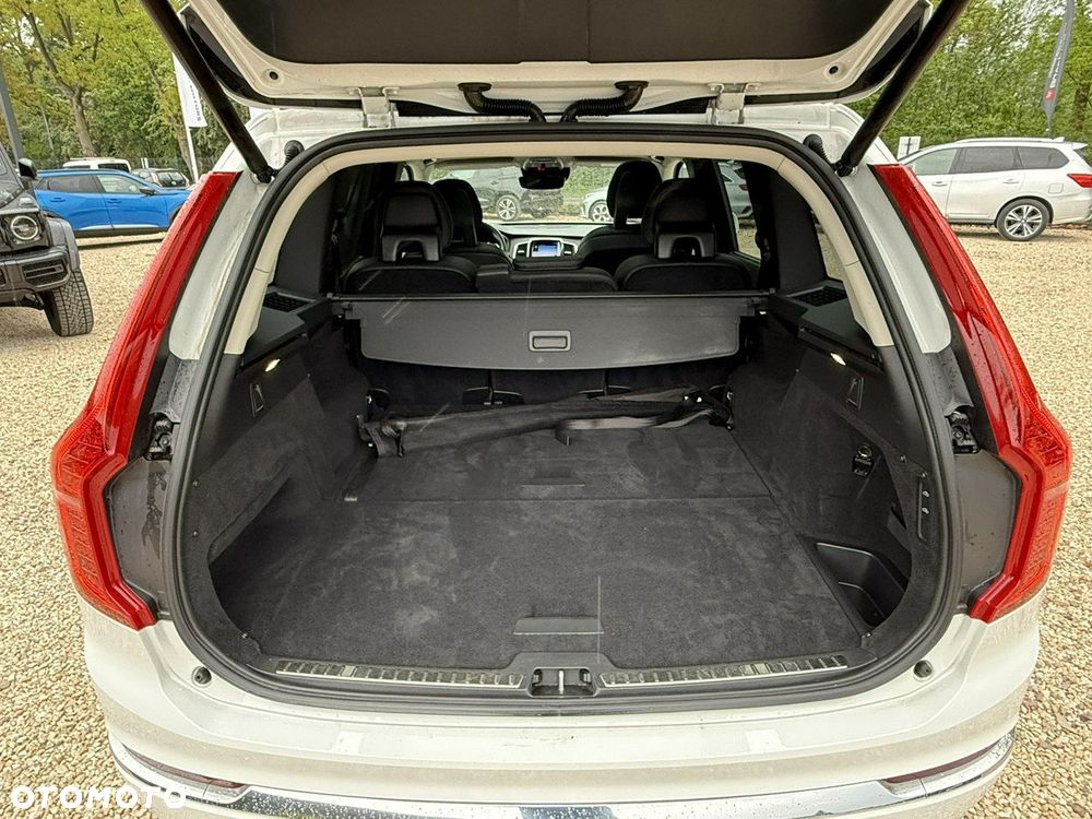 Volvo XC 90 - 16