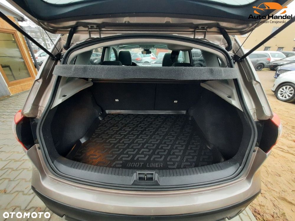 Nissan Qashqai 2.0 CVT tekna - 12