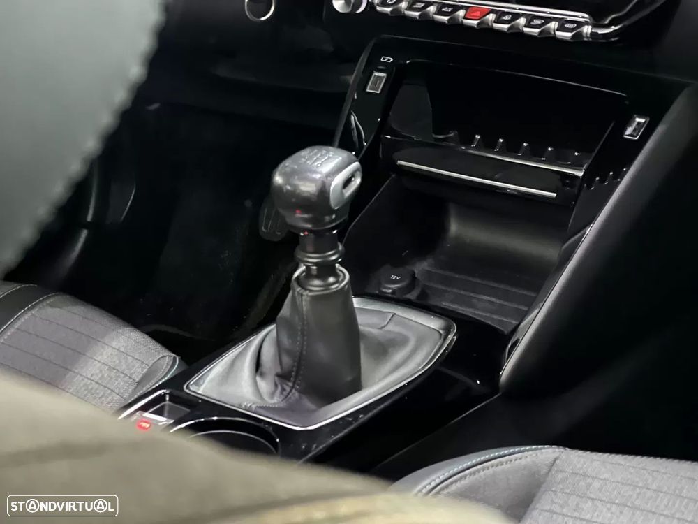 Peugeot 2008 PureTech 100 Stop&Start Allure - 16