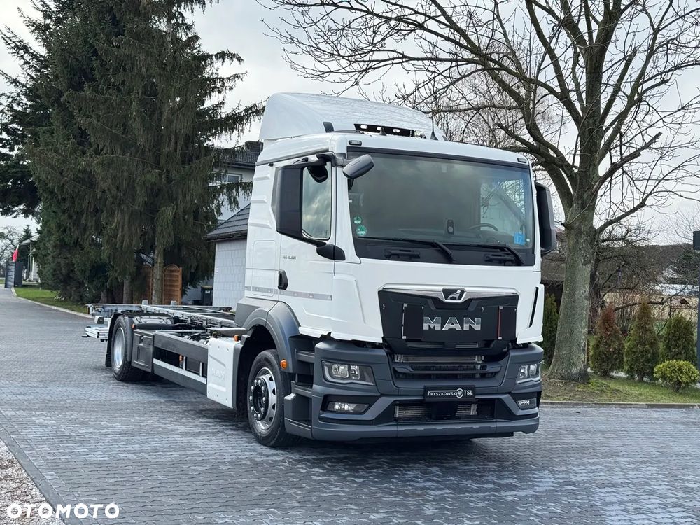 MAN TGS 18.330 / BDF / ACC / NAWIGACJA / WINDA / CAŁY NA PODUSZKACH / Z NIEMIEC - 6
