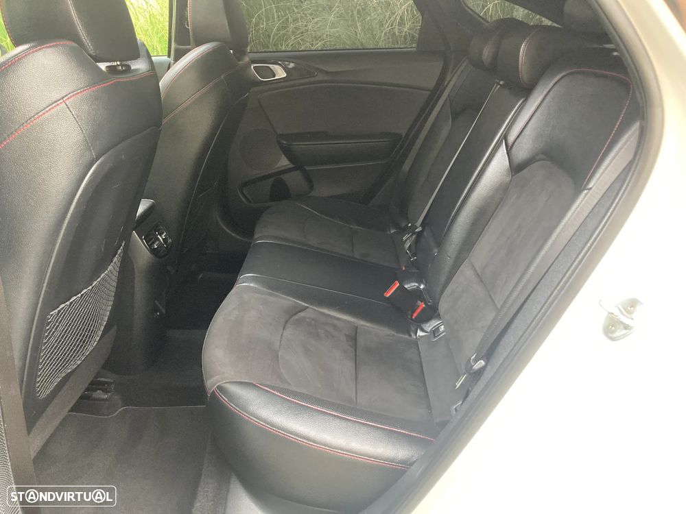 Kia ProCeed 1.6 T-GDI DCT7 OPF GT - 37