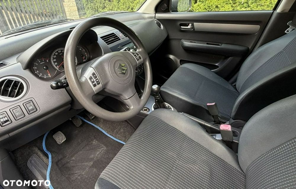 Suzuki Swift - 13