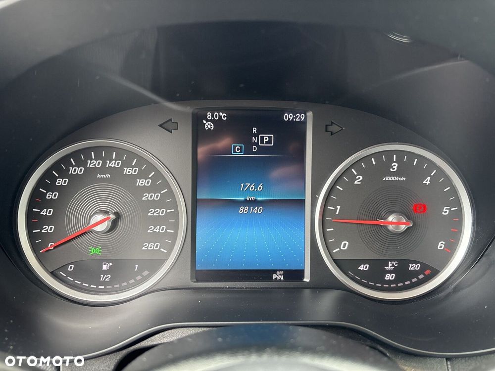 Mercedes-Benz GLC - 13