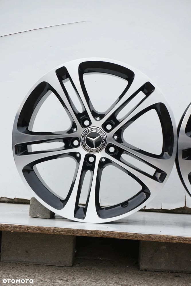 Mercedes 5x112 17 6,5J et44 W177 stan bdb - 4