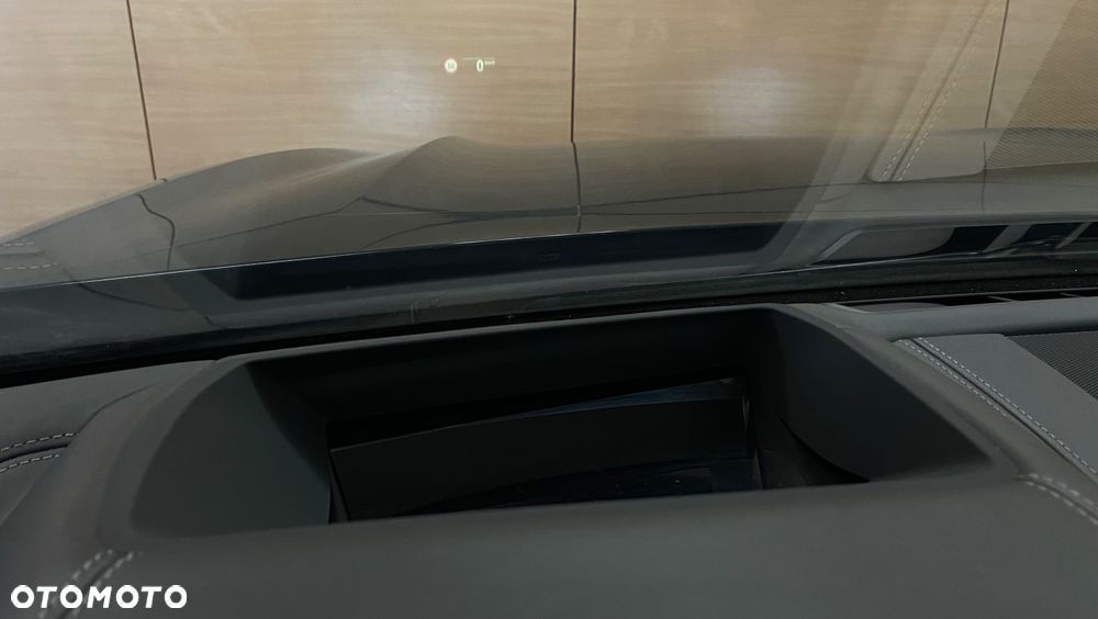 BMW Seria 8 - 9