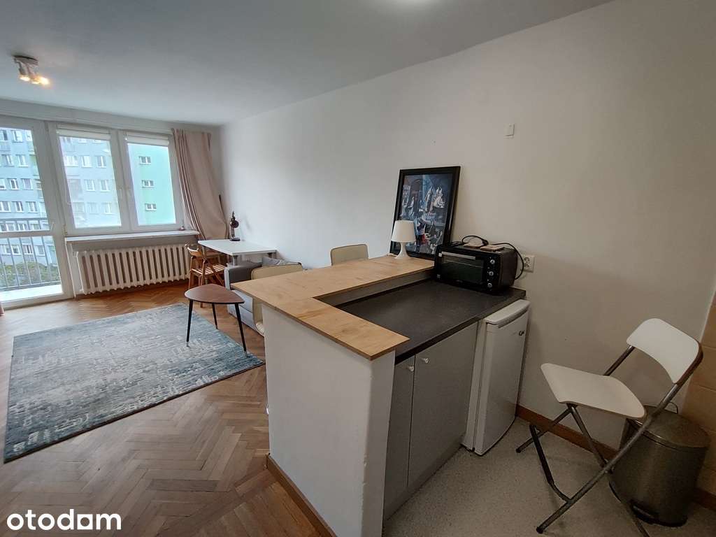 Śródmieście Powiśle kawalerka 28m2 z balkonem na Koźmińskiej za 2550zł