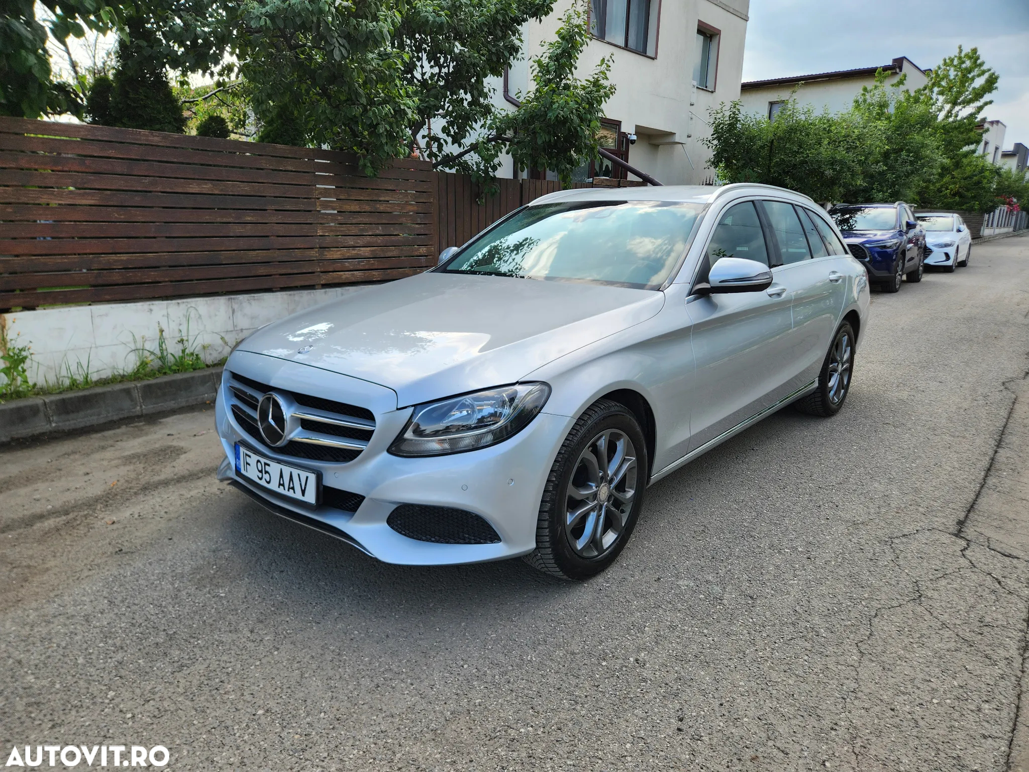 Mercedes-Benz C 220 (BlueTEC) d T 7G-TRONIC Avantgarde - 3