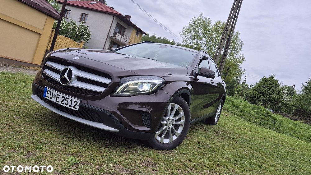Mercedes-Benz GLA 180 (CDI) d Urban - 16