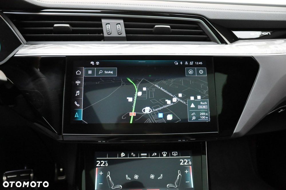 Audi Q8 Sportback e-tron - 26