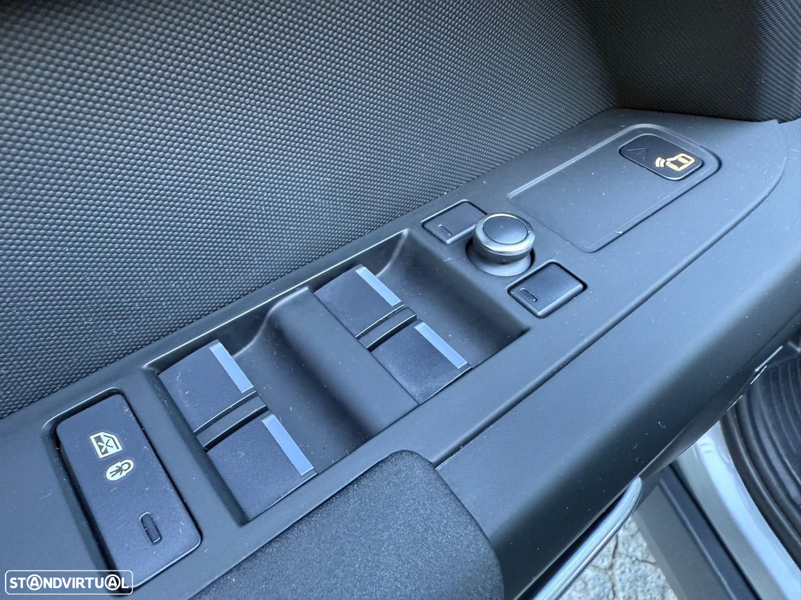 Land Rover Defender 110 D250 X-Dynamic HSE - 39