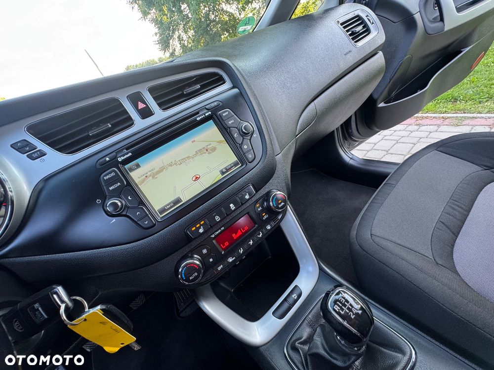 Kia Ceed - 16